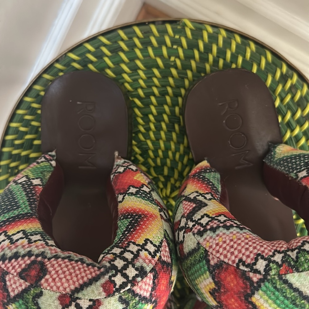 Room x Farm Rio sandals size 9 - Picture 3 of 8